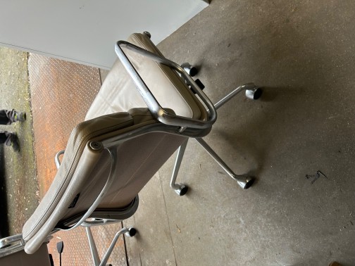 EA 219,Vitra,Charles & Ray Eames(4)