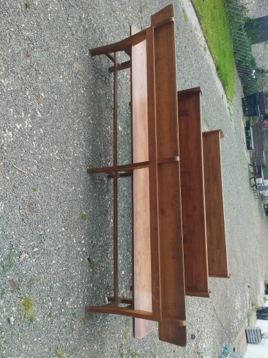 Banc d'église en bois