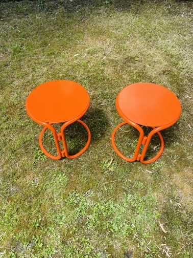 Gae Aulenti, two orange lacquered stools / low tables(2)